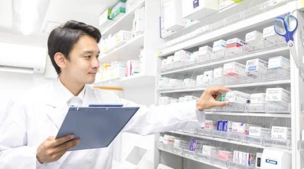 管理薬剤師とは?薬剤師との違いや資格取得の注意点について
